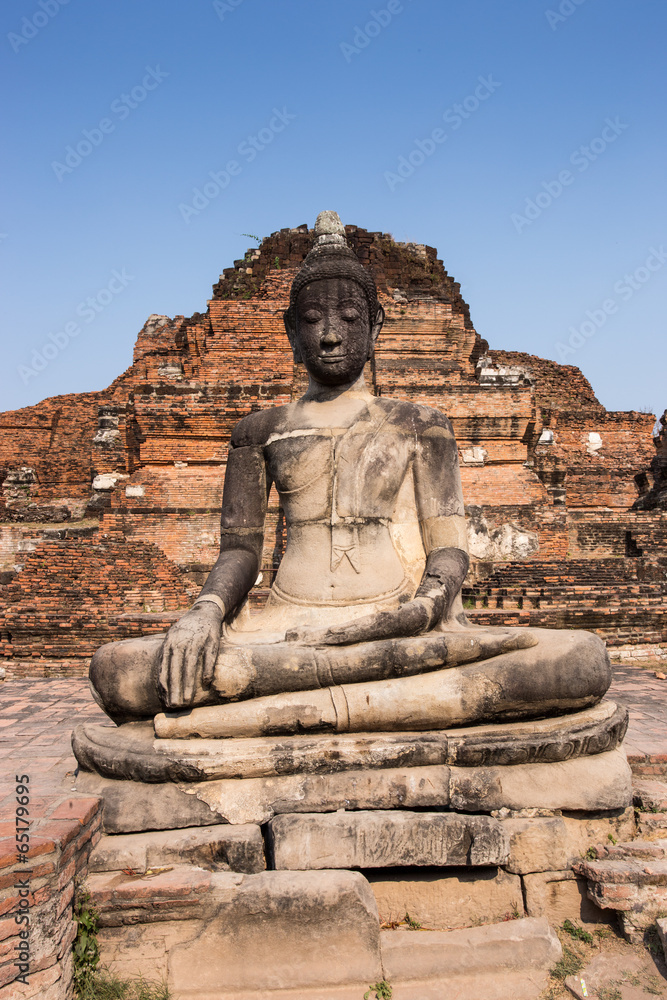 Statue of Buddha at Wat Mahatat, Ayutthaya, Thailand (temple) Statue of Buddha at Wat Mahatat, Ayutthaya, Thailand (temple)