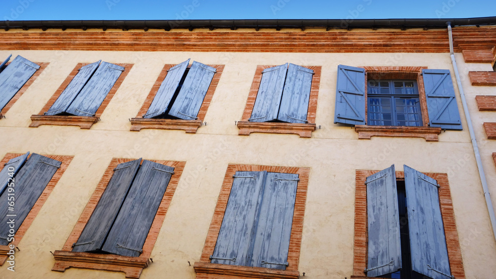 Obraz premium Volets bleu en bois