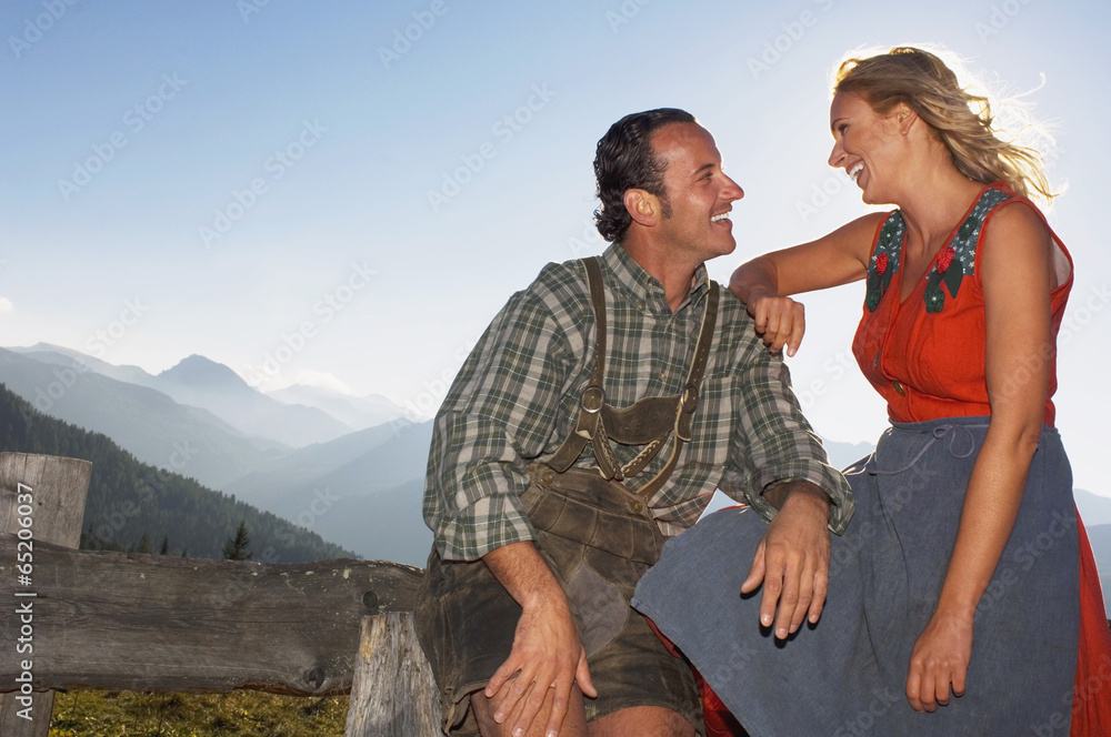 paare-die-auf-der-alm-portrait-stock-foto-adobe-stock
