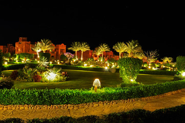 Crédence de cuisine Afrique Façade élégante d'un hôtel de luxe  © Jaroslavs Filss