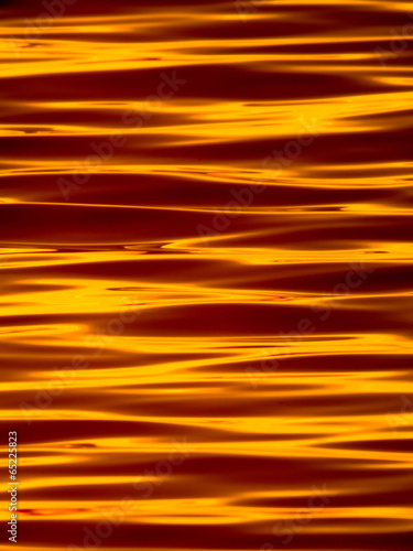 Spread gold light on the surface of the lake