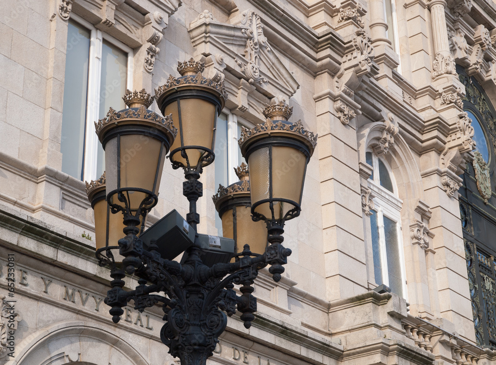 Obraz premium Classic streetlight in La Coruna, Spain.