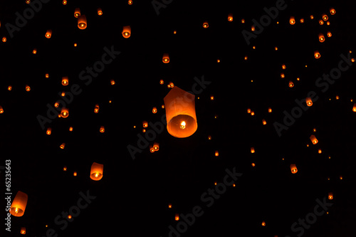 Floating Lantern on Yee Peng festival, thai lanna traditional.
