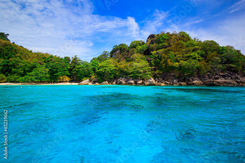 Fototapeta Naklejka Na Ścianę i Meble -   Tropical crystal clear sea, Similan islands, Andaman, Thailand