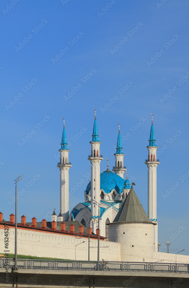 Kul Sharif mosque, anonymous round tower in Kazan Kremlin