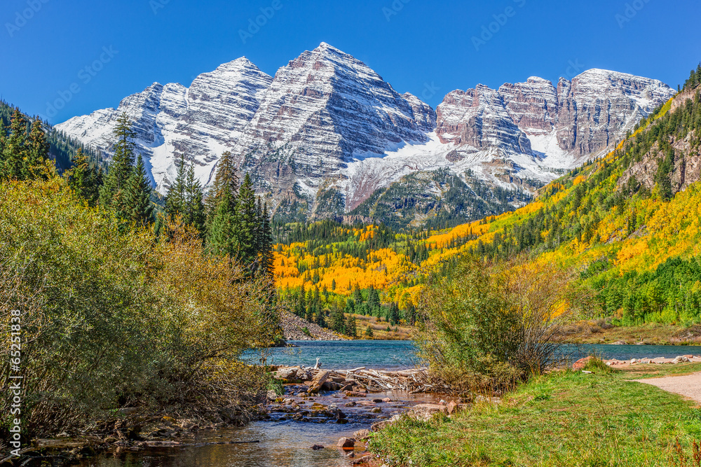 Fototapeta premium Maroon Bells in Fall
