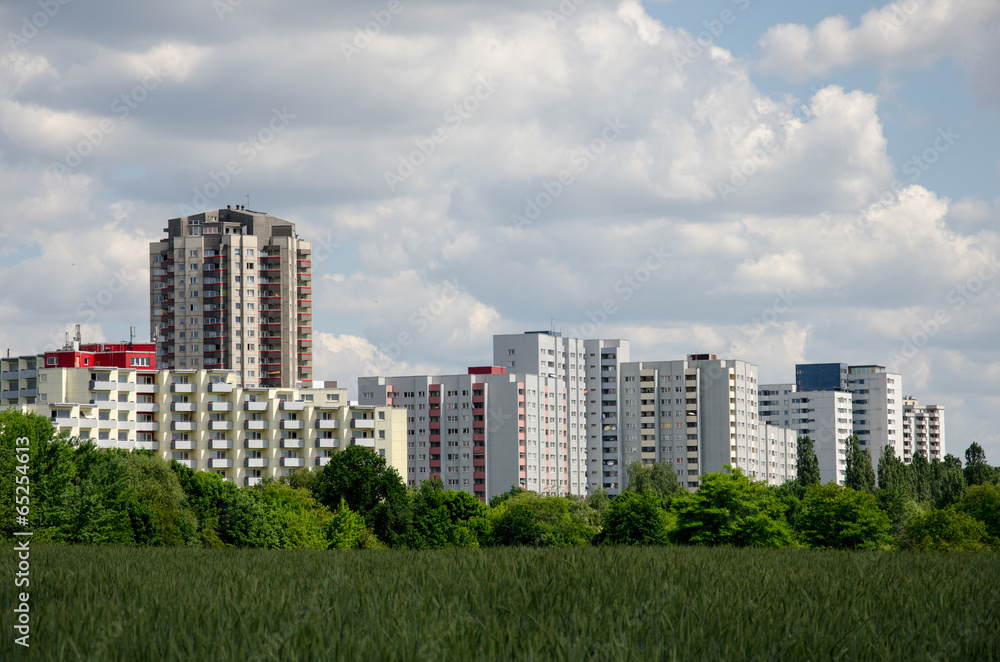 Gropiusstadt in Berlin an Grenze zu Brandenburg