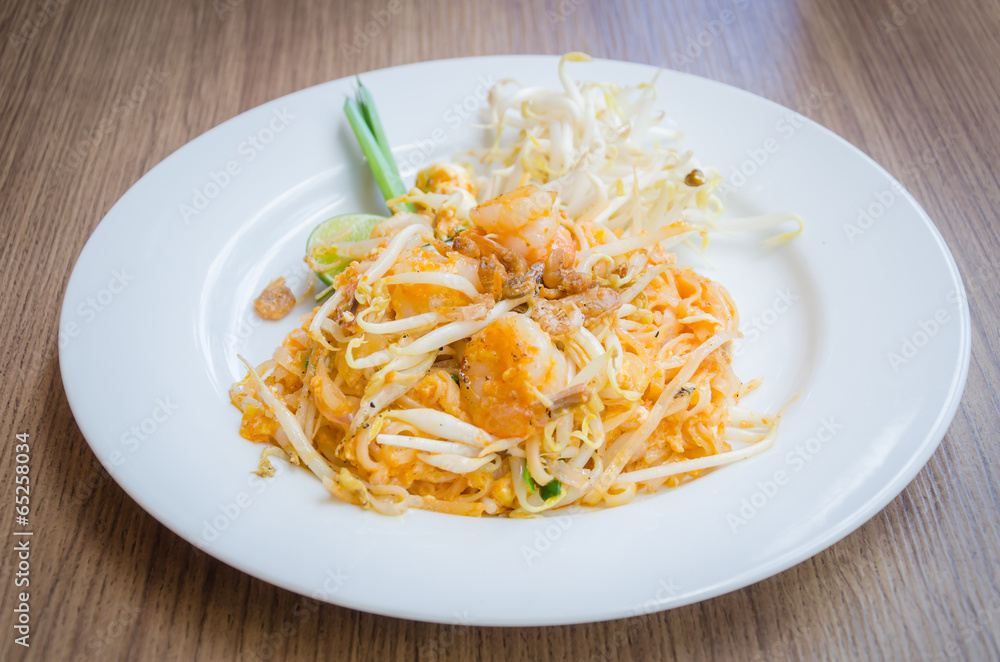 Pad thai