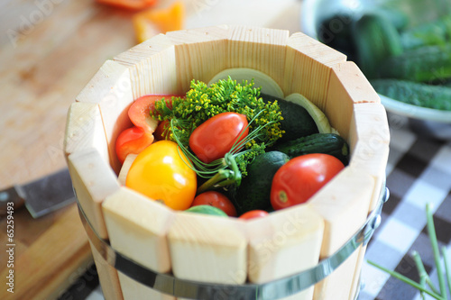 preserving tomatoes