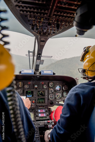 Rettungsdienst Cockpit Rettungshubschrauber 