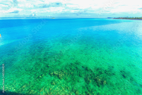 Fototapeta Naklejka Na Ścianę i Meble -  Emerald green ocean, Okinawa