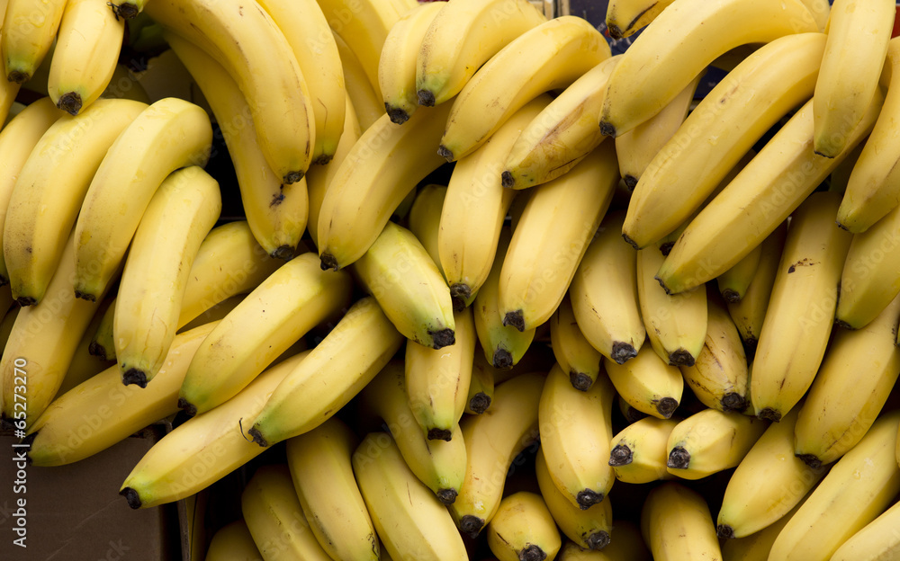 Bananas background
