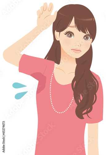 脇汗を気にする女性
