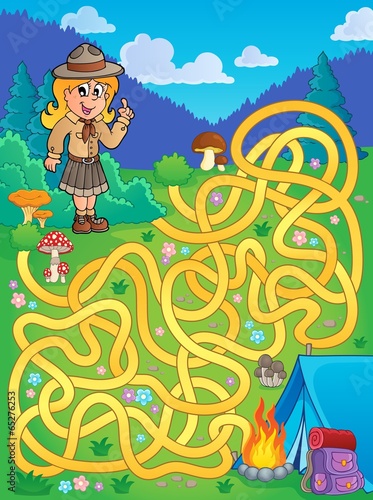 Maze 1 with scout girl