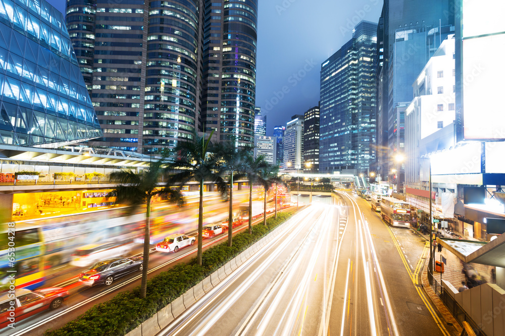 Obraz premium traffic through downtown HongKong