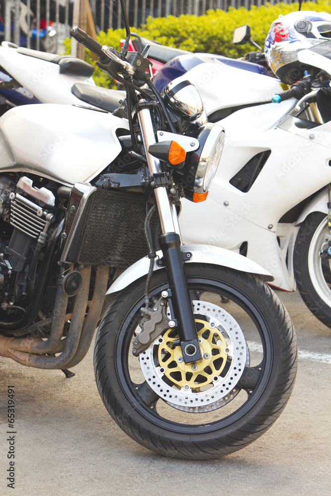 Obraz premium Front motorcycle wheel