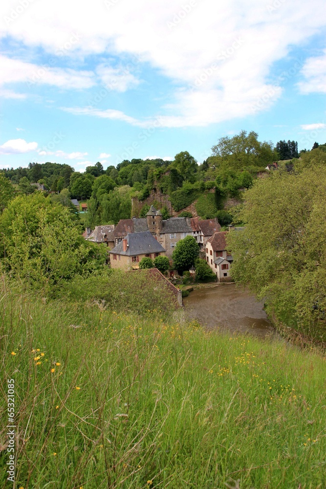 Fototapeta premium Ségur-le-Château (Corrèze)