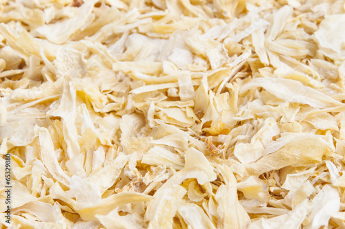Dried onion