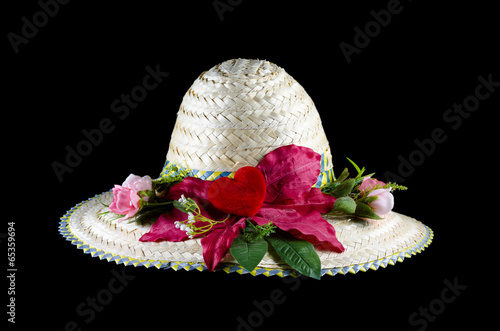 beach hat and flower isolat...