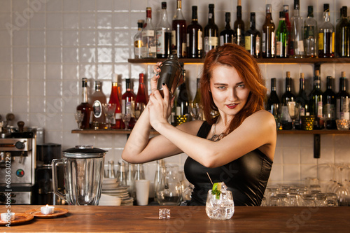 Wall Mural bartender