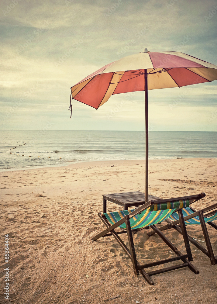 beach chairs retro style