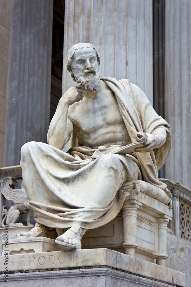 Herodot - Figur vor Wiener Parlament