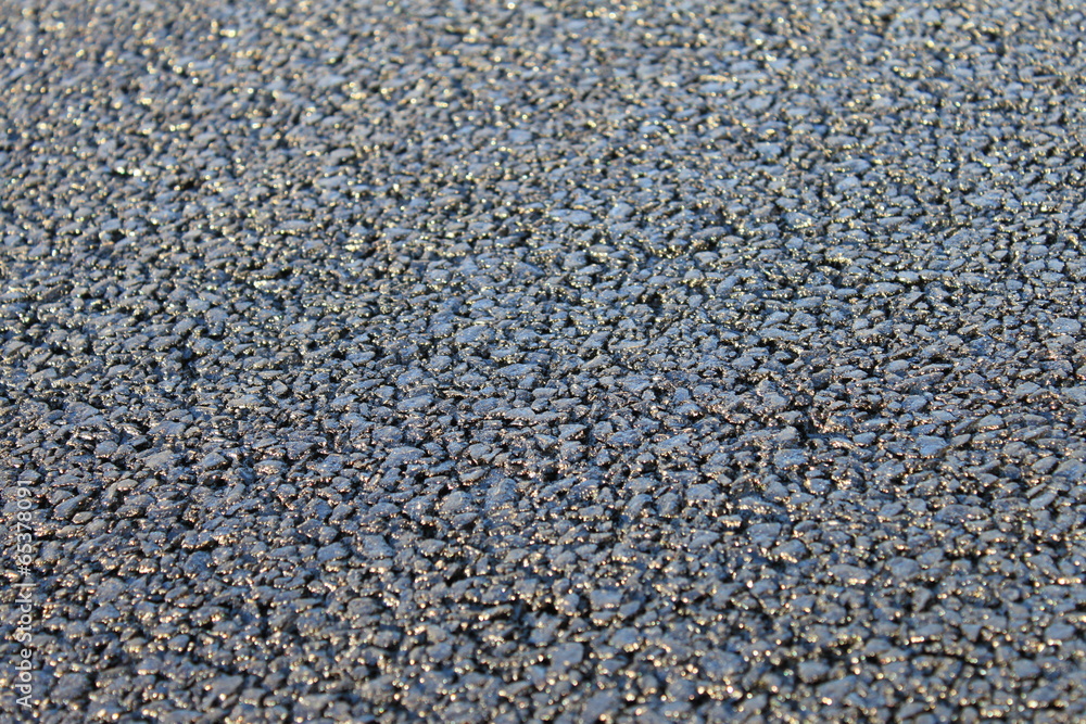 敷きたてのアスファルト