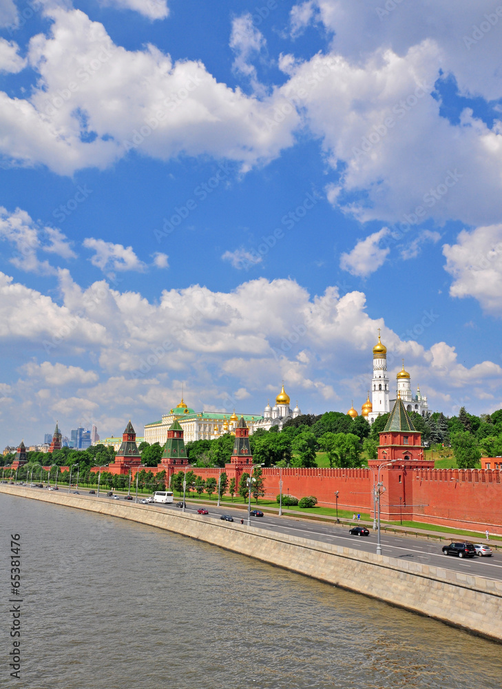 Obraz premium Moscow Kremlin and city centre