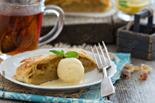 Apple strudel with tea