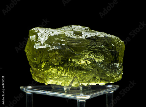 the Citrine (yellow quartz) photo