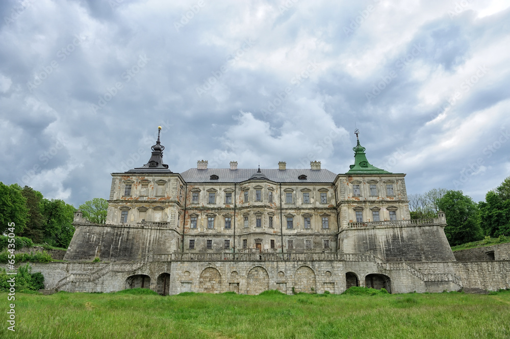 Fototapeta premium Pidhirtsi Castle, village Podgortsy, Renaissance Palace, Lviv re