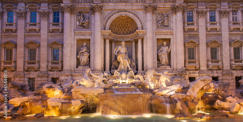 Night view of Trevi Fountain in Rome, Italy