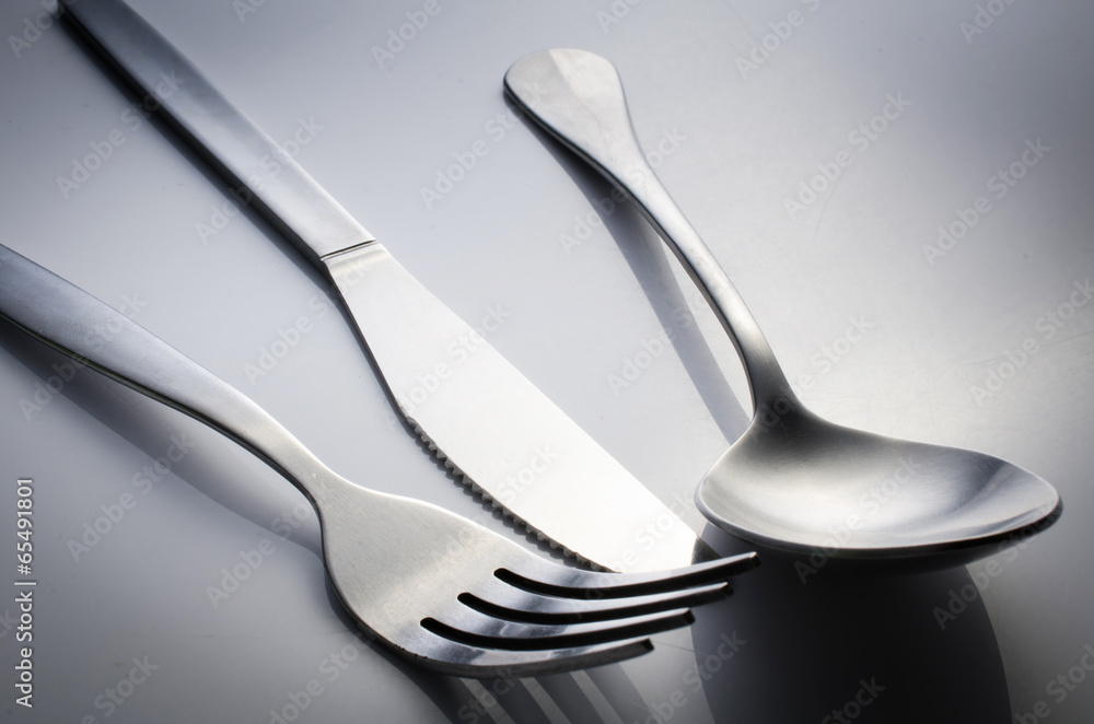 Cutlery set with Fork, Knife and Spoon Cutlery set with Fork, Knife and Spoon