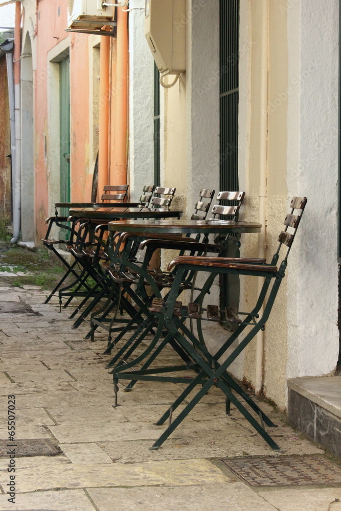 Naklejka premium Mediterranean Backstreet Cafe