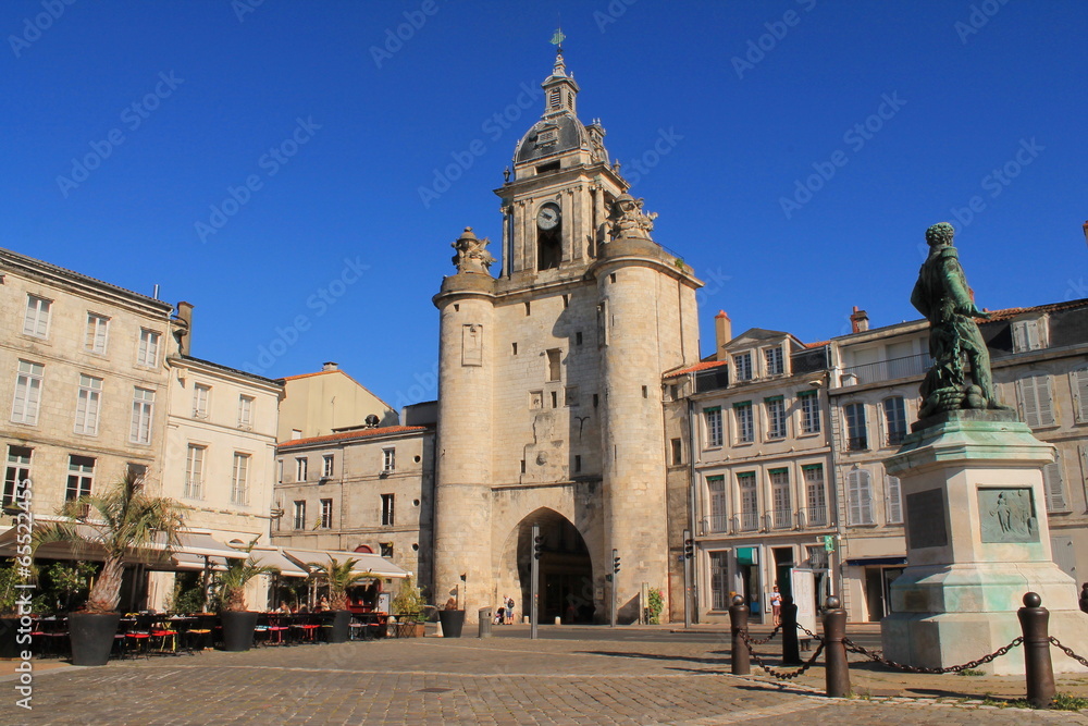 Porte de la grosse horloge à La Rochelle