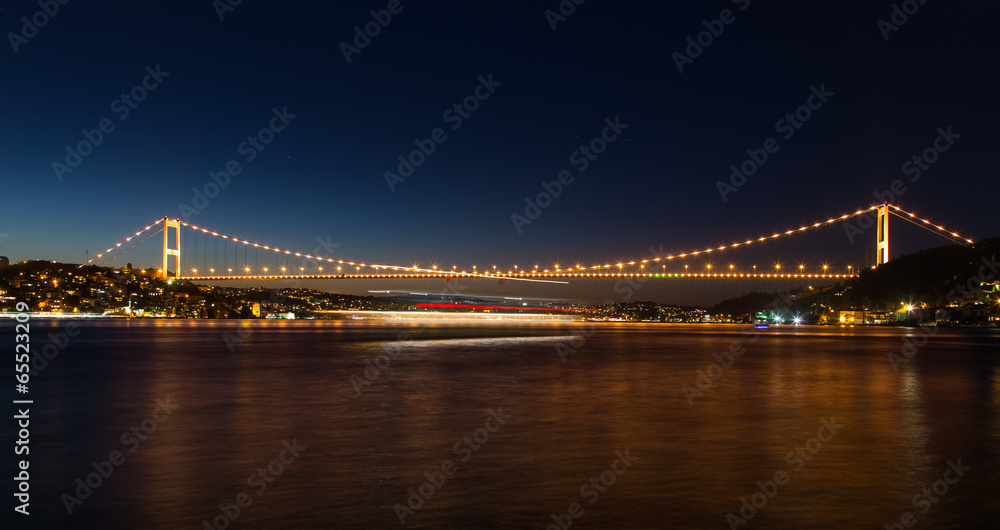 Fototapeta premium Fatih Sultan Mehmet Bridge