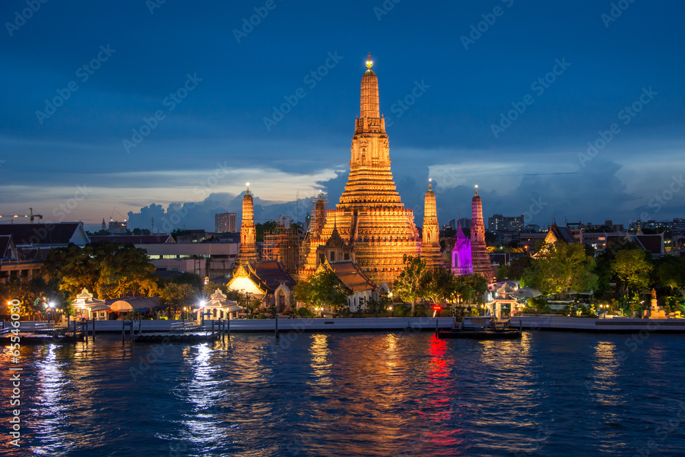 Wat Arun Temple in sunset in Bangkok Thailand Wat Arun Temple in sunset in Bangkok Thailand