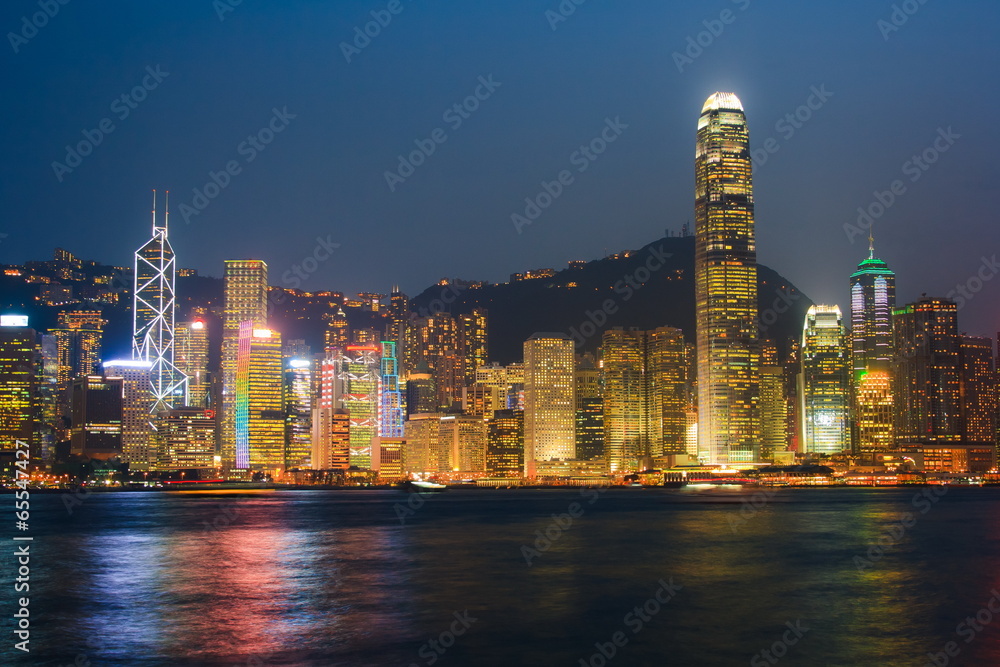 Obraz premium Skyscrapers and embankment of the modern city of China