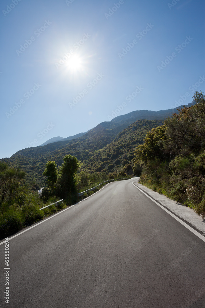 Fototapeta premium Kreta - Griechenland - Landstraße bei Krasi