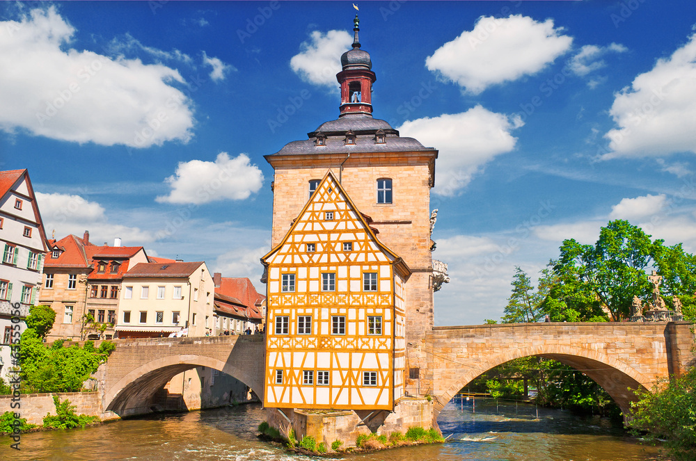 Das malerische Bamberger Rathaus in Franken Das malerische Bamberger Rathaus in Franken