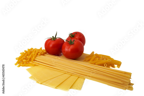 Pasta und Tomaten Querformat