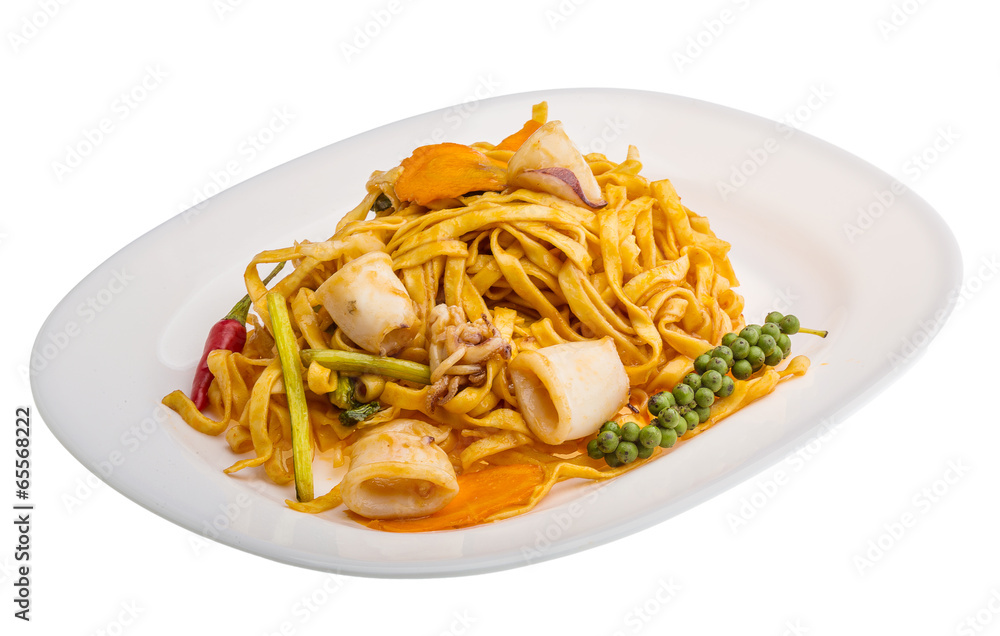 Fried noodles with calamari Fried noodles with calamari