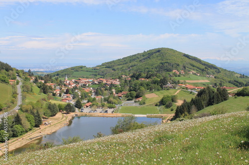 Yzeron dans les Monts du Lyonnais (France)
