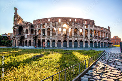 Canvas-taulu Colosseum during spring time in Rome, Italy