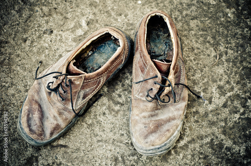 Принти на полотні old shoes