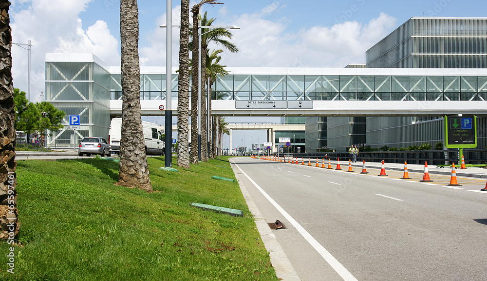 Pasarela de embarque, aeropuerto de El Prat, Barcelona Pasarela de embarque, aeropuerto de El Prat, Barcelona