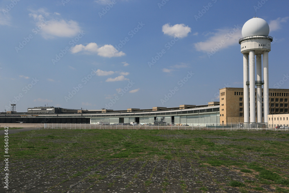 Naklejka premium Tempelhofer Feld