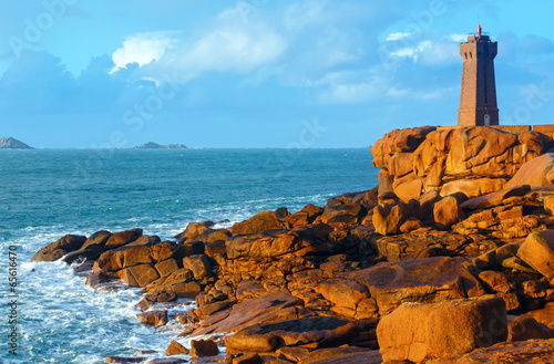 Fotobehang Ploumanach lighthouse (Perros-Guirec, Brittany, France)