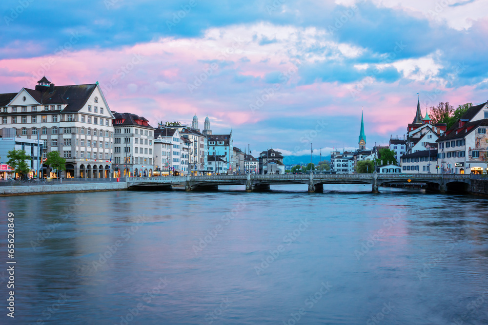 Abendstimmung an der Limmat - Zürich