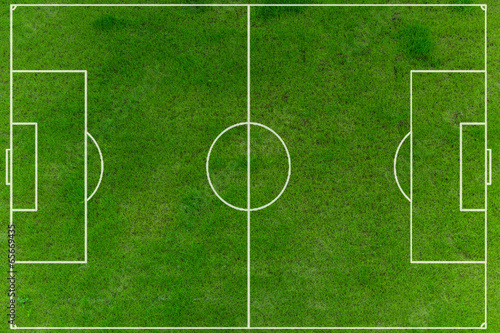 Fußballfeld auf Rasen